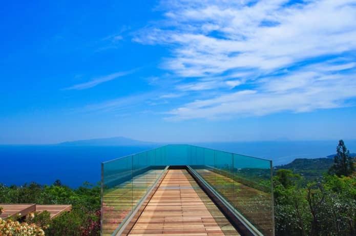 伊豆高原 温泉付別荘 Isana Mountain Villa Futo Екстериор снимка